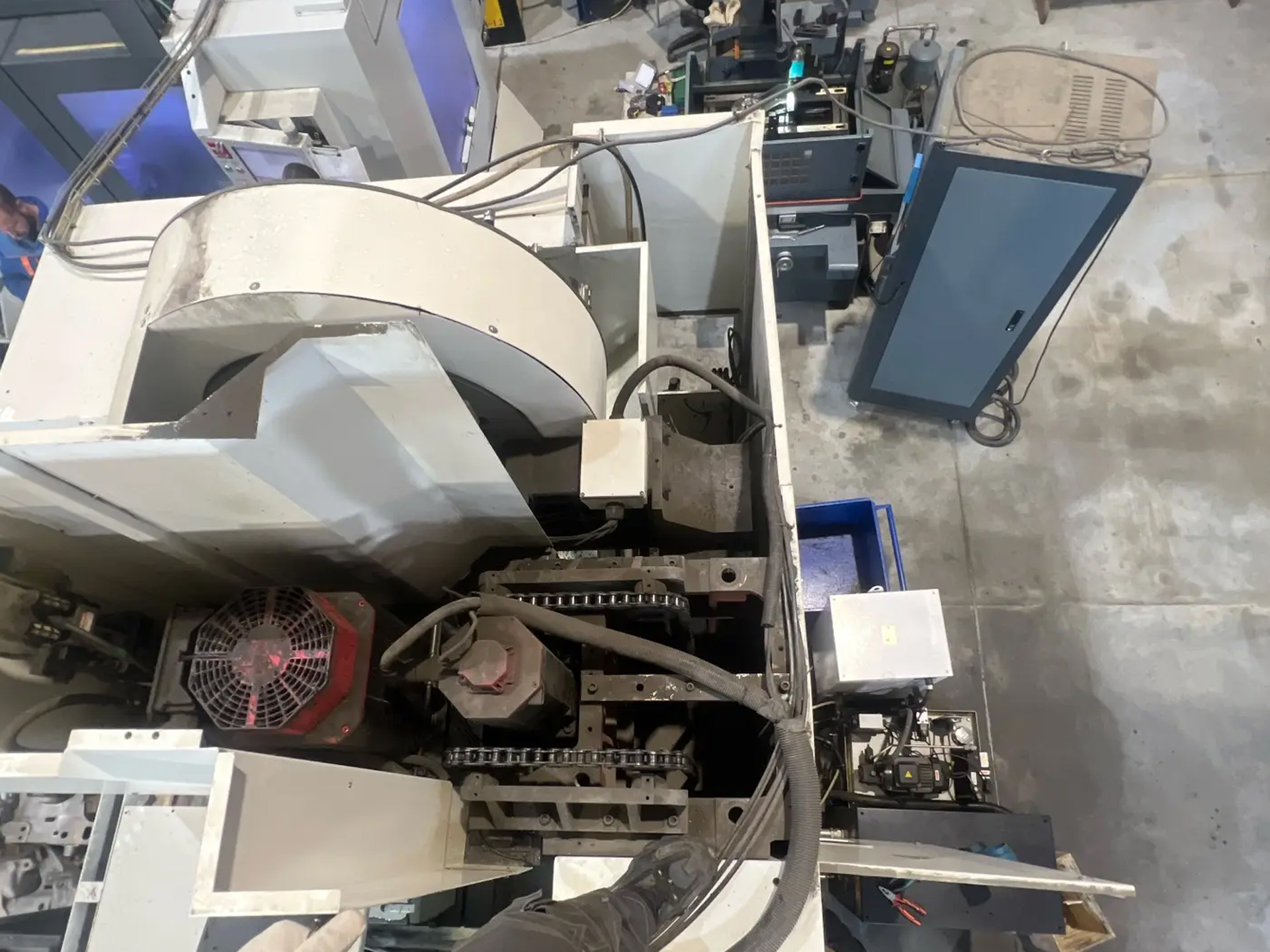 Техническое обслуживание фрезерного станка DMTG VDLS1200 c ЧПУ FANUC 